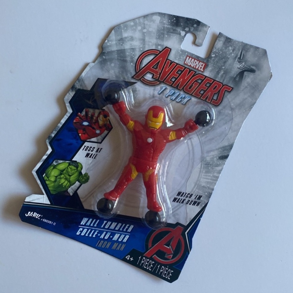 Marvel Avengers NWT Iron Man Wall Walker Mini Figure Red Yellow Black OS